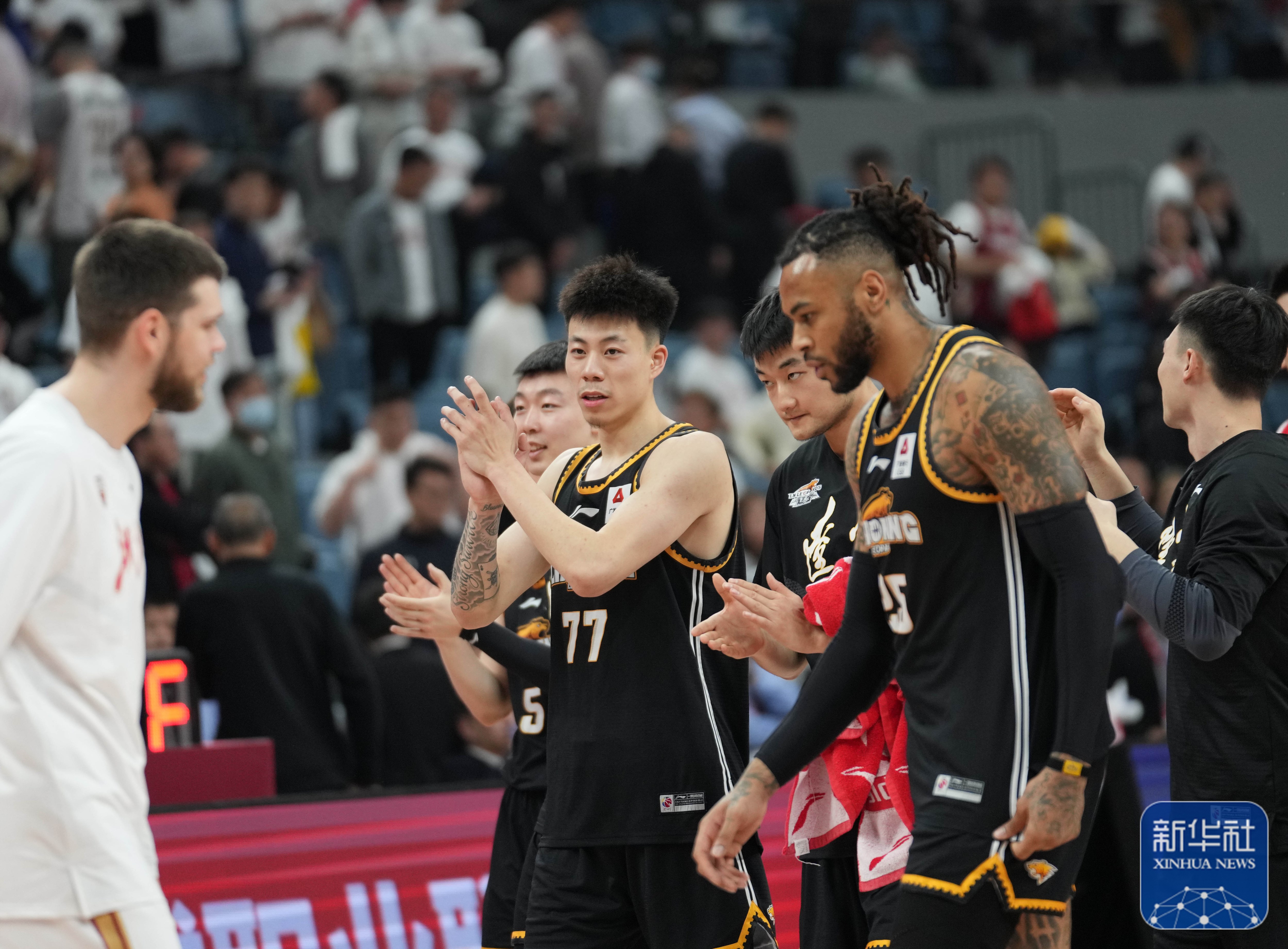 开云体育-风云突变浙江稠州集结日队长鼓劲；NBA总决赛版图或变；底气十足；更衣室氛围转暖的简单介绍