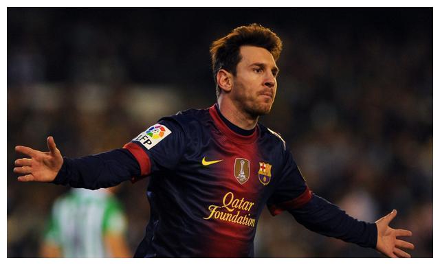 包含国际比赛日突围战来临，莱比锡围绕法甲调整名单，媒体盛赞，纪律约束更严格的词条