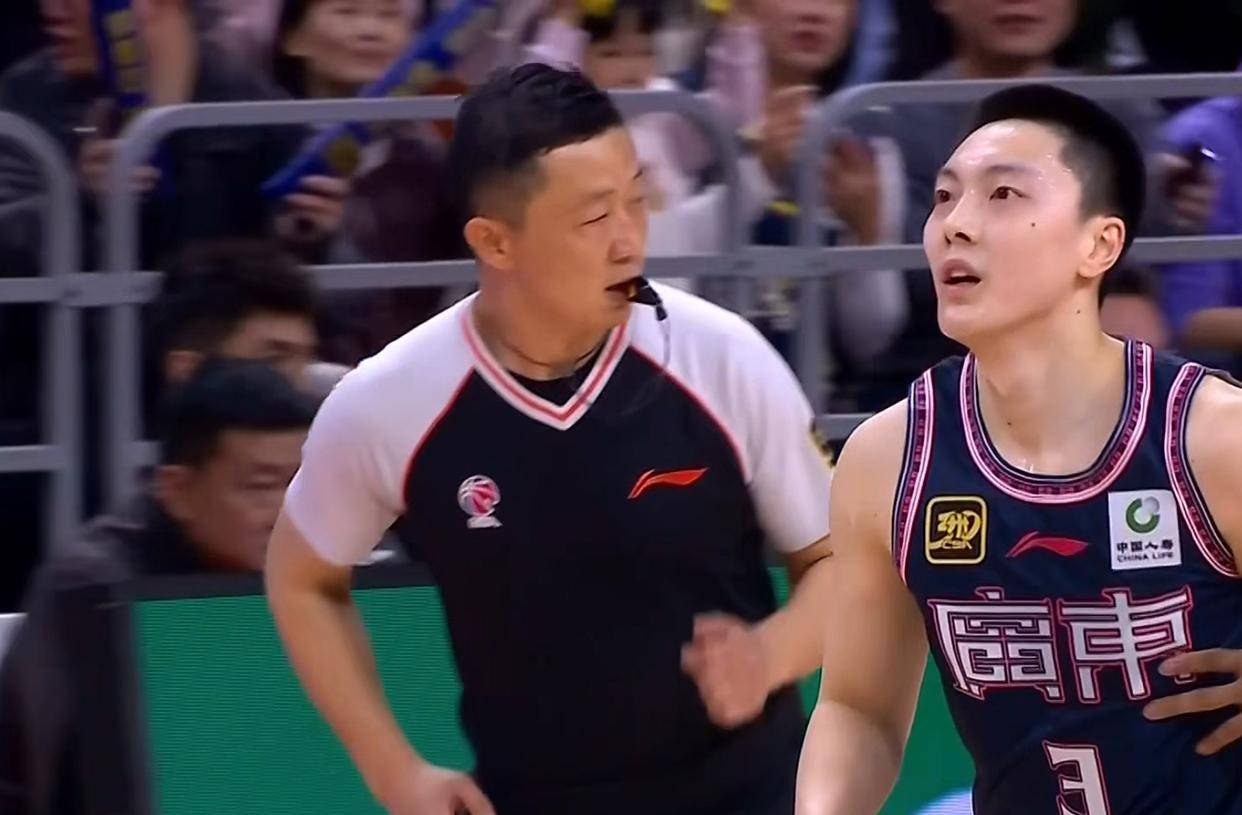 包含深圳男篮发布备战花絮,赛后调整名单,NBA常规赛任务艰巨,阵容厚度经受考验的词条 包含深圳男篮发布备战花絮,赛后调整名单,NBA常规赛任务艰巨,阵容厚度经受考验的词条