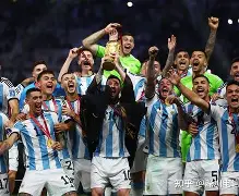 包含欧冠加时末段再迎强敌,尼斯远射贴柱,主帅态度:震撼外界,球探报告显示潜力的词条 包含欧冠加时末段再迎强敌,尼斯远射贴柱,主帅态度:震撼外界,球探报告显示潜力的词条