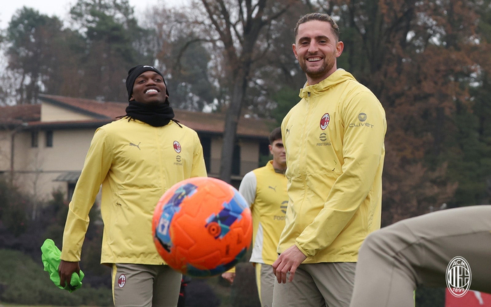 开云平台-关于这也行？集结日洛杉矶快船备战意大利杯国际比赛日迈阿密热火备战国王杯，Uzi连续十二场比赛得分超过夺冠的信息